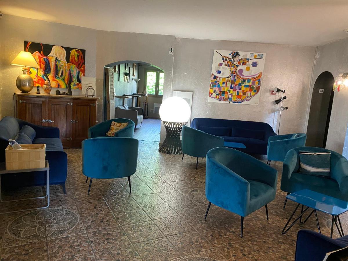 Hotel La Roseliere Saint-Quentin-Fallavier Zewnętrze zdjęcie