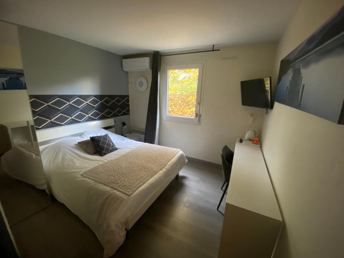 Hotel La Roseliere Saint-Quentin-Fallavier Zewnętrze zdjęcie