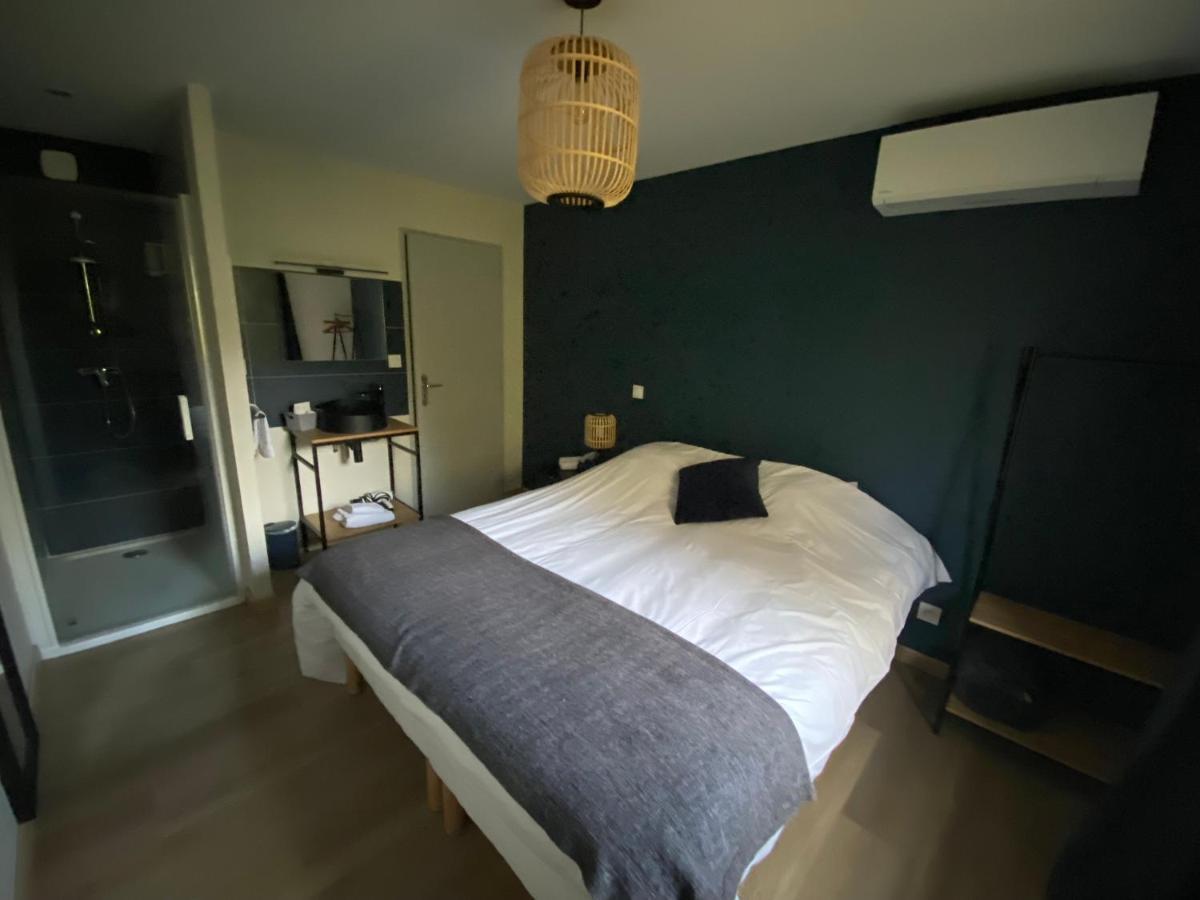 Hotel La Roseliere Saint-Quentin-Fallavier Zewnętrze zdjęcie