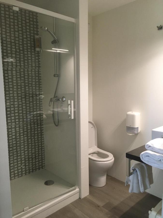 Hotel La Roseliere Saint-Quentin-Fallavier Zewnętrze zdjęcie