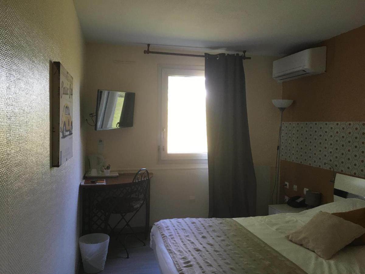 Hotel La Roseliere Saint-Quentin-Fallavier Zewnętrze zdjęcie
